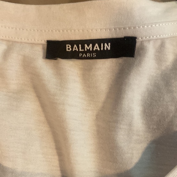 Balmain - Picture 2 of 3
